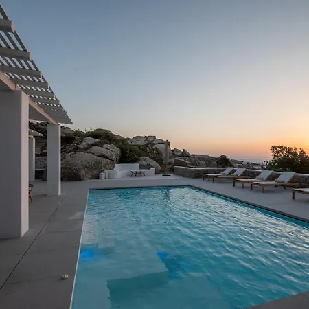 Petra Mare Above Private Pool ヴィラ